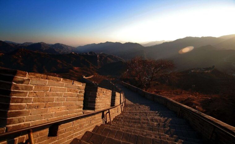 from-beijing-badaling-great-wall-bus-group-tour