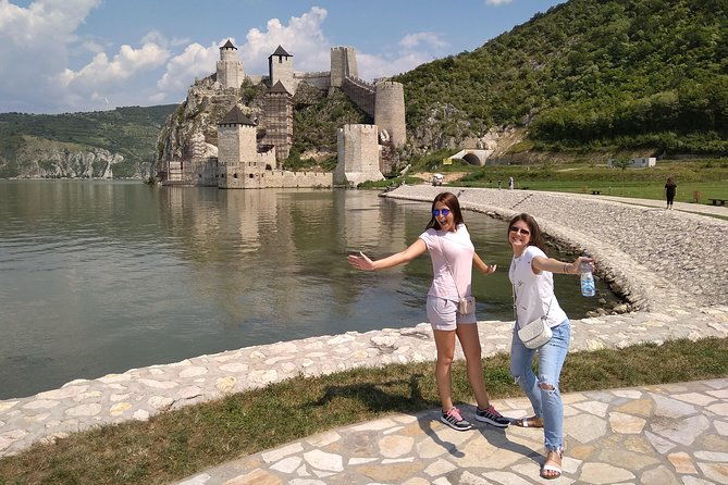 from-belgrade-golubac-fortress-1h-iron-gate-speed-boat-ride