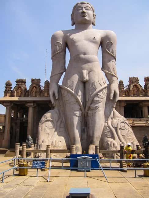 From Bengaluru: Private Tour Sravanbelgola, Belur & Halebidu - Marveling at Belur’s Chennakesava Temple