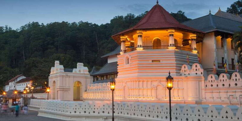 from-bentota-kandy-tour-with-tooth-temple-gardens-visit