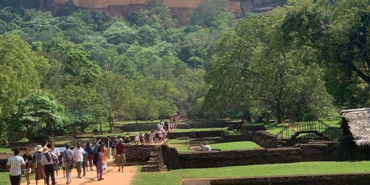 from-bentota-sigiriya-lion-rock-dambulla-cave-temple-tour