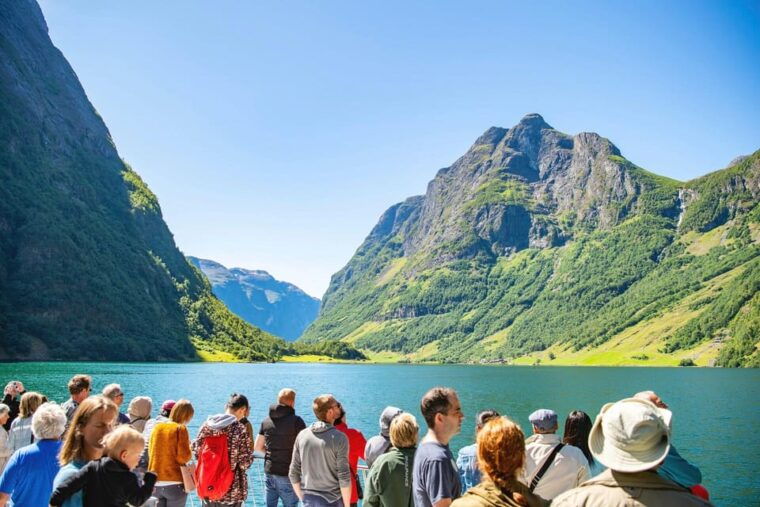 from-bergen-day-trip-with-flam-railway-and-fjord-cruise