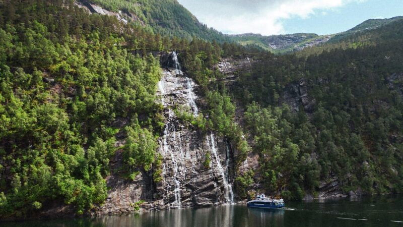 from-bergen-the-original-fjord-cruise-to-mostraumen