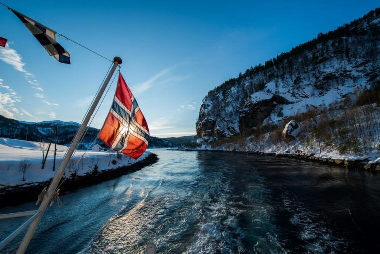 from-bergen-the-original-fjord-cruise-to-mostraumen