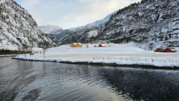 from-bergen-the-original-fjord-cruise-to-mostraumen