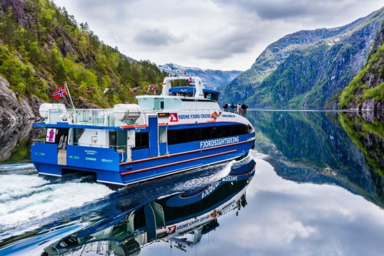 from-bergen-the-original-fjord-cruise-to-mostraumen
