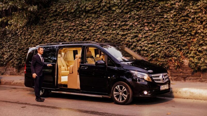 from-berlin-potsdam-luxurious-vip-private-half-day-van-tour