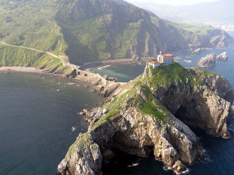 from-bilbao-gaztelugatxe-bermeo-and-gernika-day-trip