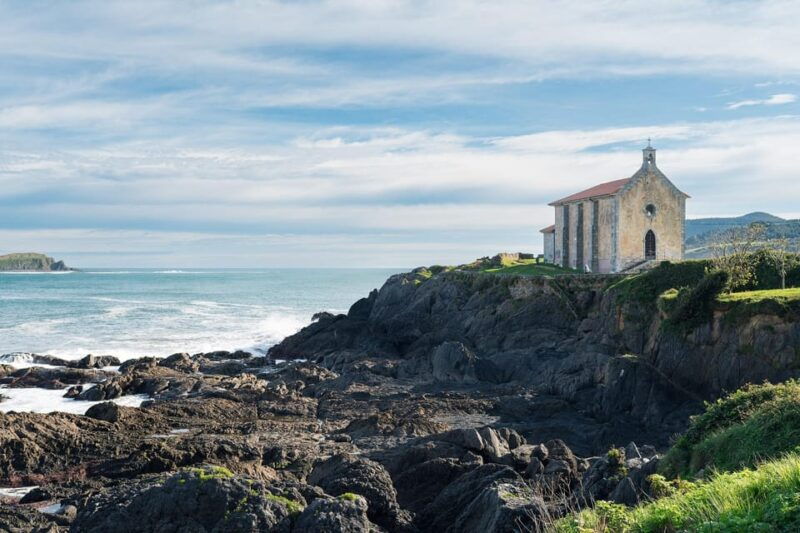 from-bilbao-gaztelugatxe-gernika-and-mundaka-group-tour
