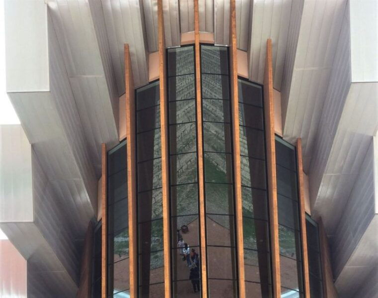 from-bilbao-rioja-architecture-and-wine-tour