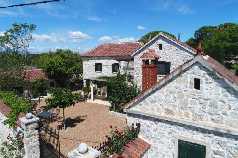 from-biograd-wine-and-olive-oil-tasting-in-raznjevica-dvori