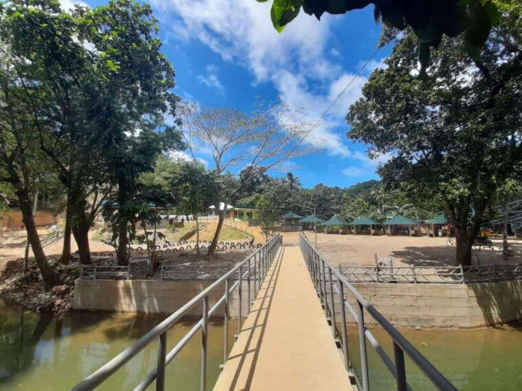 from-boracay-mainland-off-road-atv-and-zipline-experience