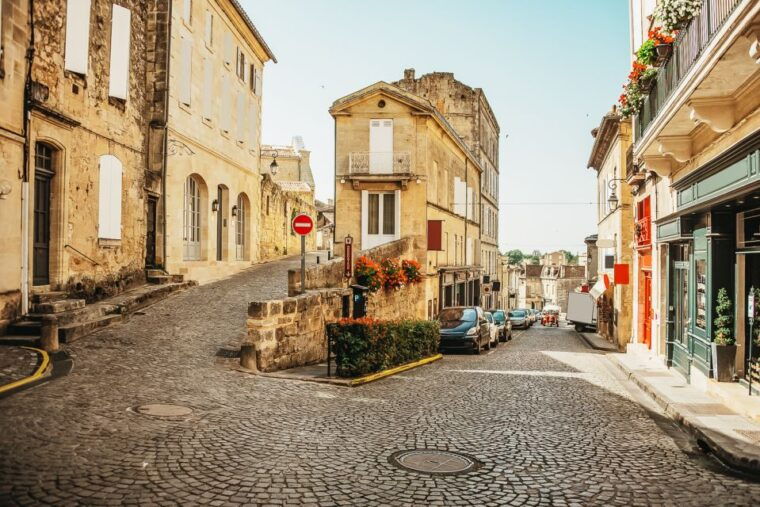 from-bordeaux-st-emilion-village-half-day-wine-tour