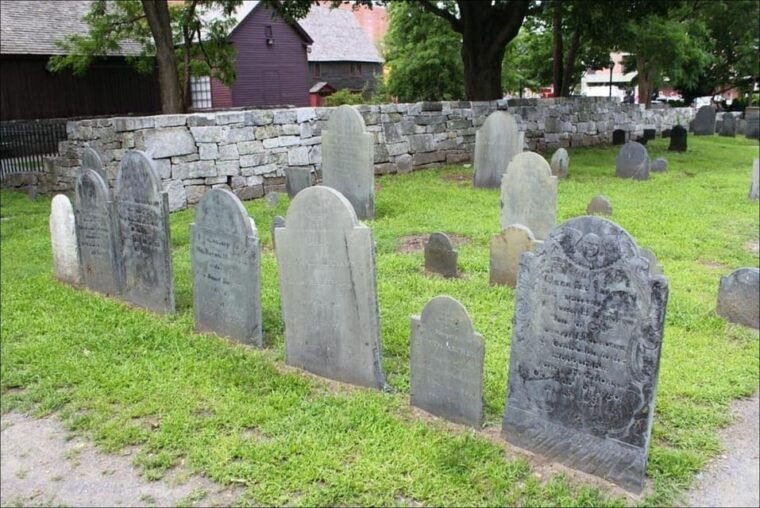 from-boston-spooky-salem-tour-with-transport-and-guide
