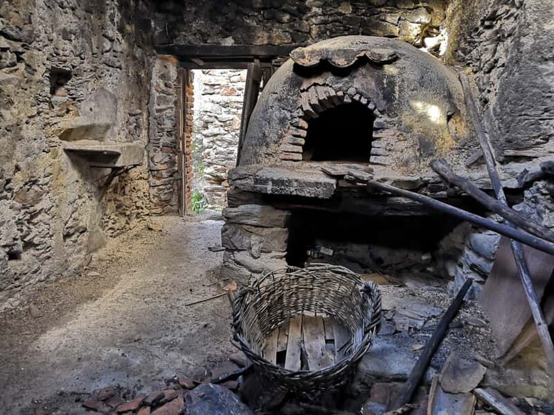 From Bova: Private Ghost Town Trip to Roghudi Vecchio - Why This Tour Works