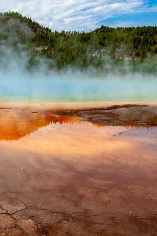 from-bozeman-exclusive-yellowstone-tour-2-days-1-night