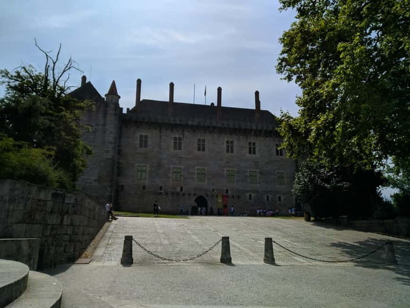 From Braga: Guimarães & Braga Full Day Tour - Key Points