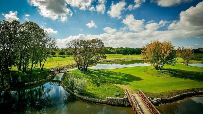 From Bratislava: Play Golf in Slovakia - all inclusive - Exploring the Golf Courses: What You Can Expect