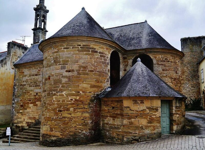 from-brest-locronan-christmas-market-and-douarmenez-tour