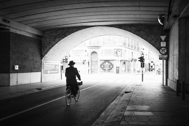 from-brussels-jewish-heritage-day-trip-to-antwerp