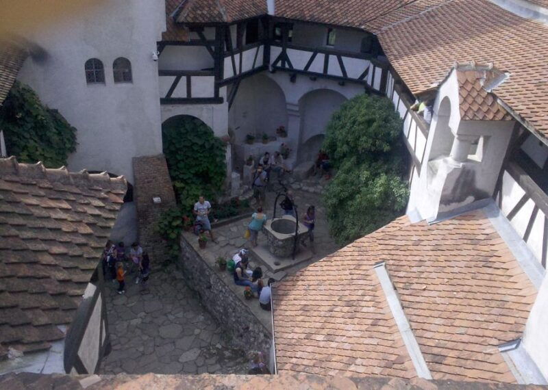 from-bucharest-day-trip-to-dracula-and-peles-castle