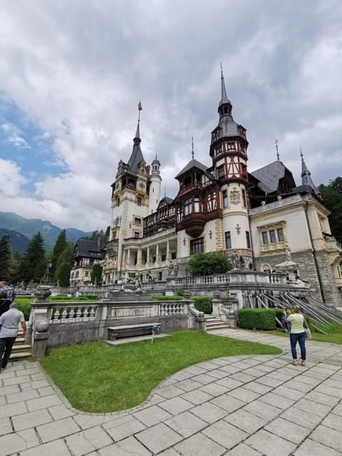 from-bucharest-day-trip-to-peles-and-bran-castles-with