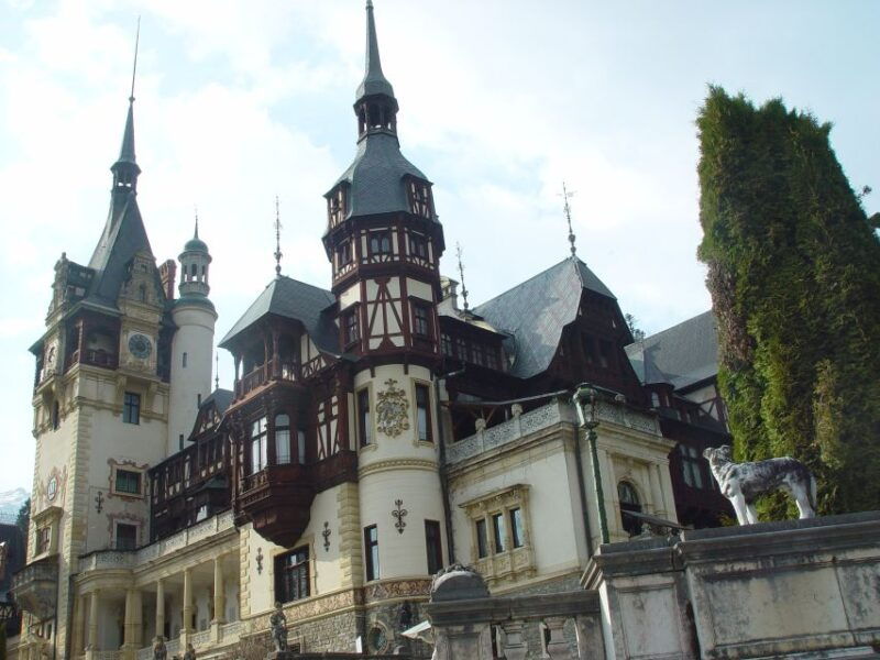 from-bucharest-dracula-castle-day-trip