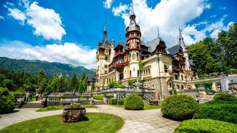 from-bucharest-draculas-castle-day-trip