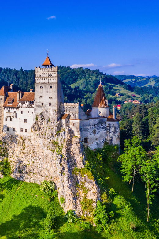 from-bucharest-peles-castle-brasov-bran-castle-day-trip
