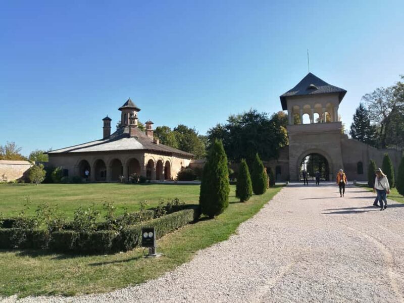 From Bucharest: Snagov Monastery & Mogosoaia Palace day tour - Key Points