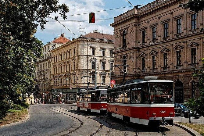 from-budapest-to-prague-private-transfer-with-a-2-hour-stop
