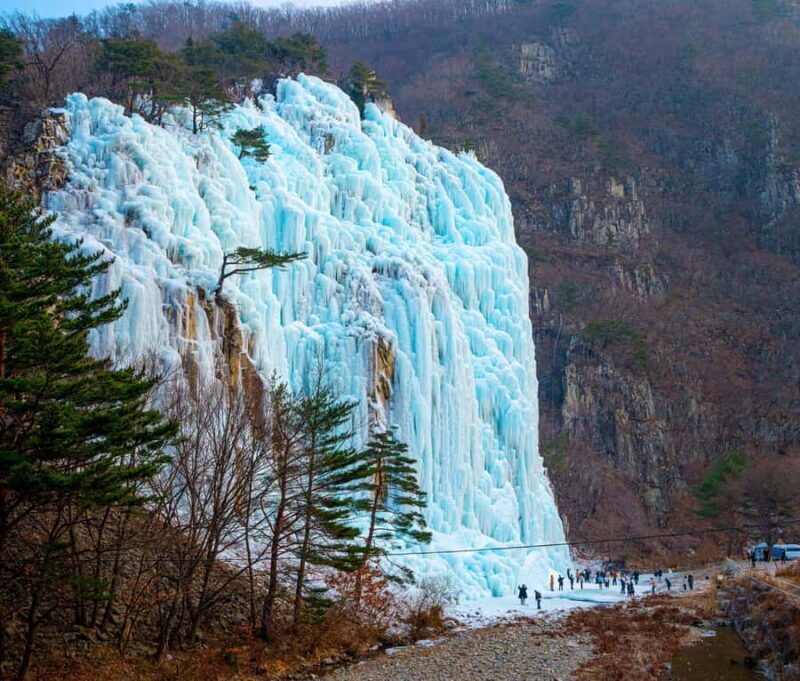 From Busan: Cheongsong Ice Valley & Pohang Spacewalk Tour - Cheongsong Ice Valley: A Natural Wonder