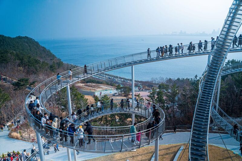 From Busan: Cheongsong Ice Valley & Pohang Spacewalk Tour - Pohang Space Walk: An Exciting Outdoor Experience