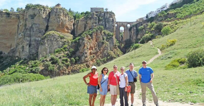 from-cadiz-day-trip-to-ronda-setenil-de-las-bodegas