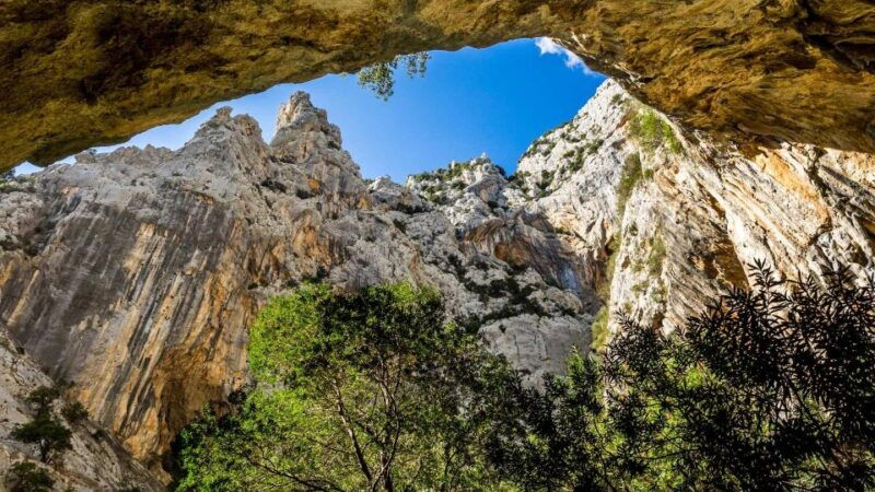 from-cala-gonone-gorropu-hiking-with-lunch