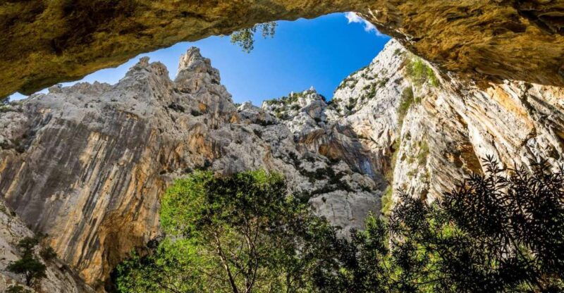 from-cala-gonone-gorropu-hiking-with-lunch