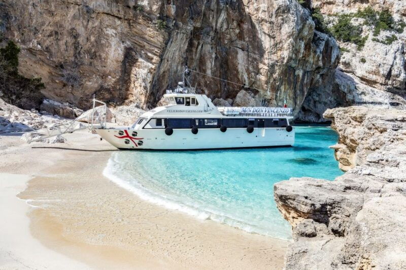 from-cala-gonone-gulf-of-orosei-cruise-to-cala-goloritze