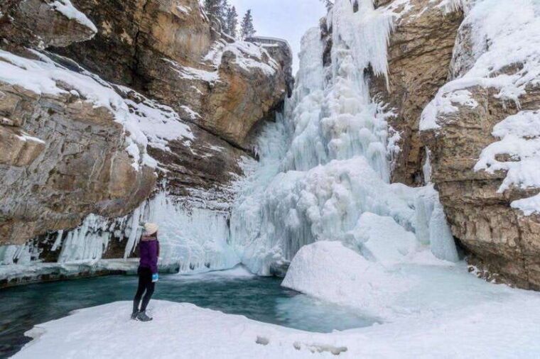 from-calgary-banff-moraine-lake-and-lake-louise-tour