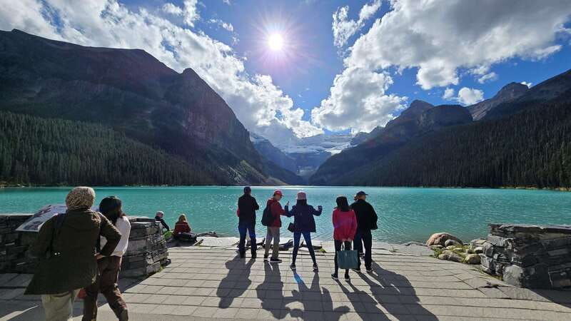 from-calgary-banff-moraine-lake-lake-louise-half-day-tour