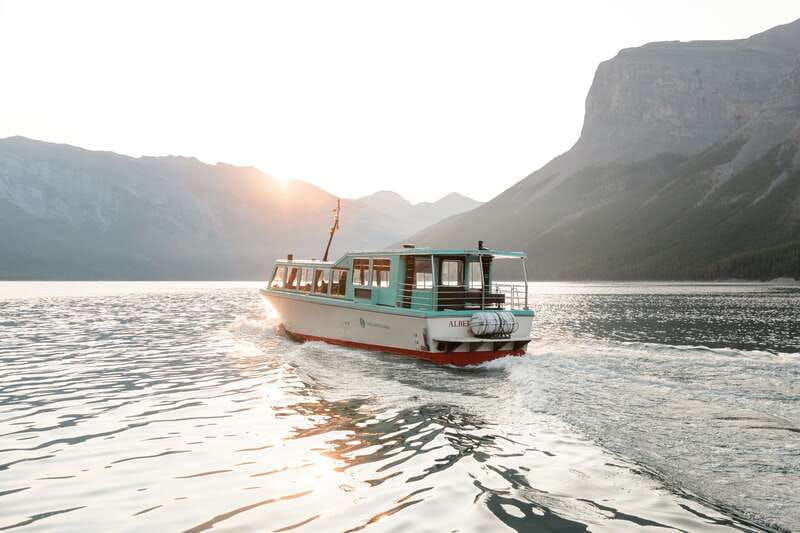 from-calgary-banff-tour-with-gondola-lake-cruise