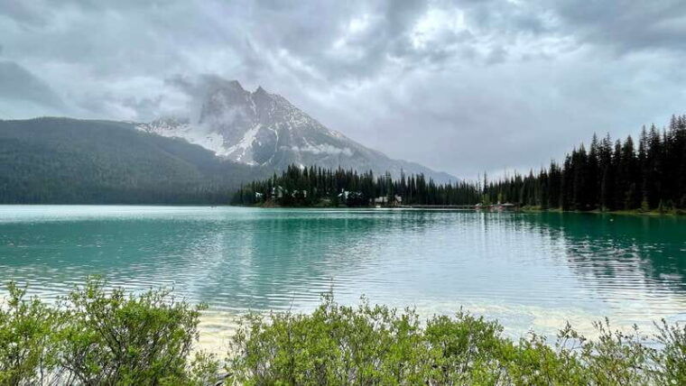 from-calgary-banff-yoho-national-parks-private-day-tour