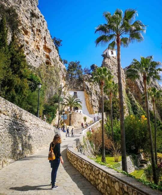 From Calpe to Guadalest & Altea - Exploring Guadalest: Medieval Charm and Unique Museums