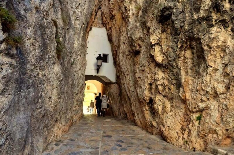 From Calpe to Guadalest & Altea - Transportation and Timing: Why It Matters
