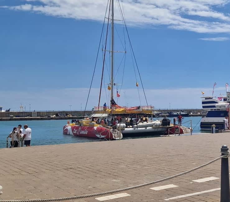 From Cambrils: catamaran 2h with drinks/bed balinese, swim. - An In-Depth Look at the Catamaran Experience