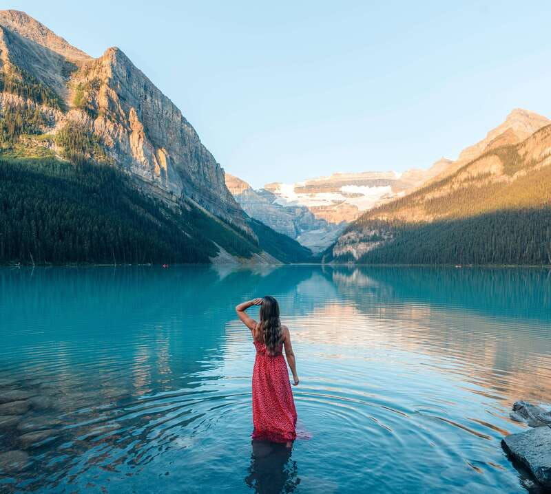 from-canmore-banff-moraine-lake-lake-louise-2hours-each