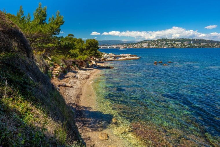 from-cannes-round-trip-ferry-to-ste-marguerite-island