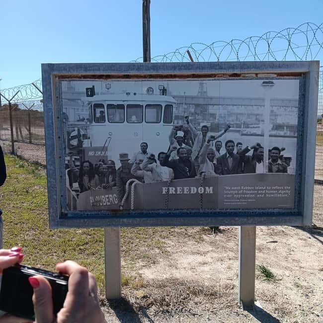 From Cape Town: Robben Island & Table Mountain Full-Day Tour - Key Points