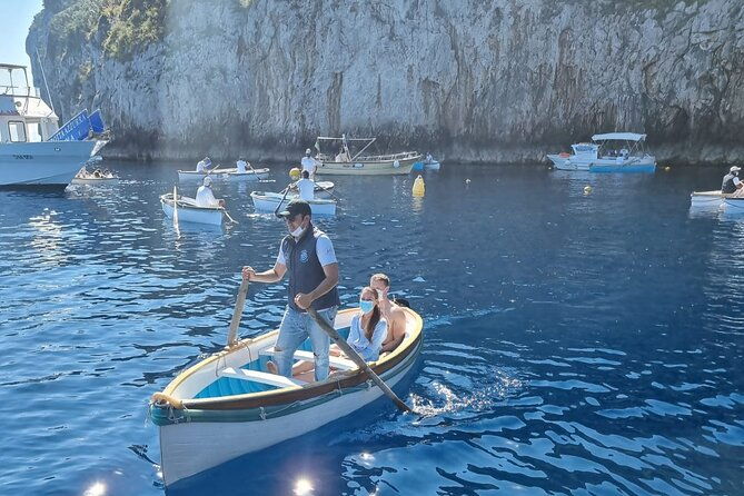 from-castellammare-di-stabia-capri-blue-grotto-boat-tour