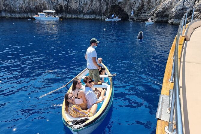 from-castellammare-di-stabia-capri-blue-grotto-boat-tour
