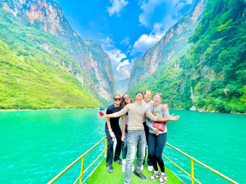 from-cat-ba-3-day-ha-giang-loop-motorbike-tour-with-rider